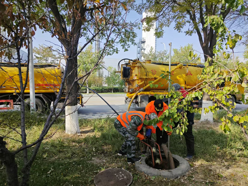 盛和家园厂区管道清洗